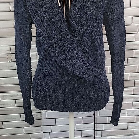 Loft by Ann Taylor pullover sweater Size S - Picture 3 of 11